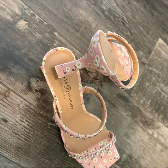 Chinese Laundry Shoes - Chinese Laundry Pink Floral Heels